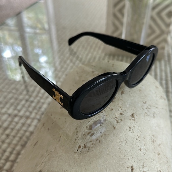 Celine Triomphe oval-frame tortoiseshell acetate sunglasses - Picture 2 of 6